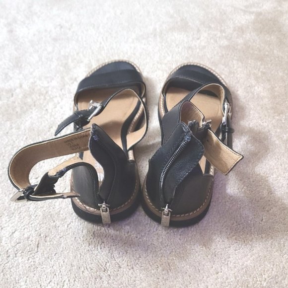 JANE and the SHOE Jenna Black leather open-toe rear ankle zip up sandals Size 7 - Picture 3 of 4